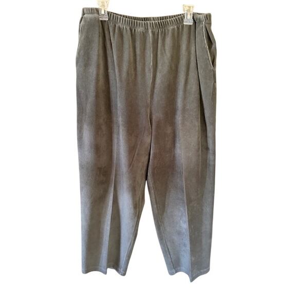 Lands’ End XL (18) Gray/Green Stretch Corduroy Pants – Soft Pull-On Style - Picture 2 of 5